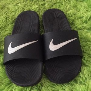 Nike slides